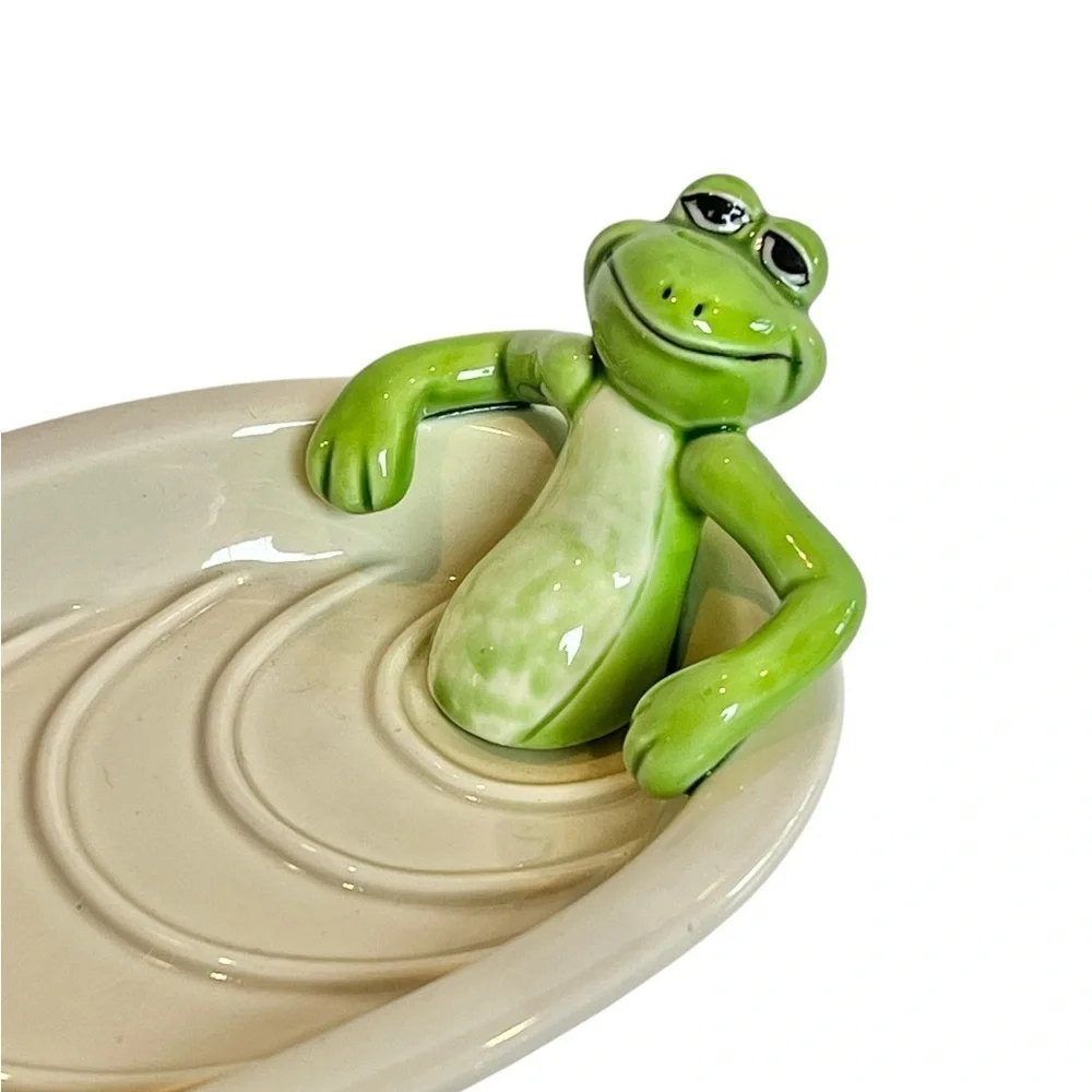 Vintage Norcrest Relaxing Frog Tub Soap Dish Quirky Retro Decor Collectible